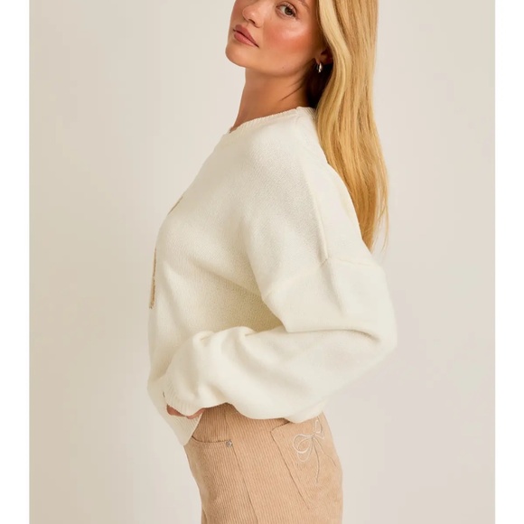 NWT Long Sleeve Crew Neck Teddy Bear Graphic Sweater - Picture 4 of 5